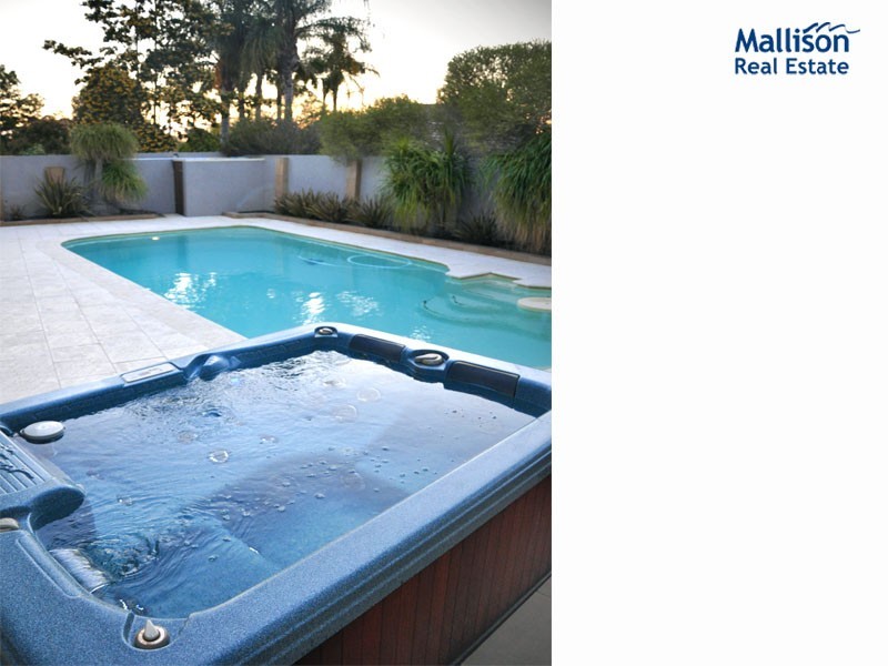 24 Cardinal Crescent, Leeming WA 6149