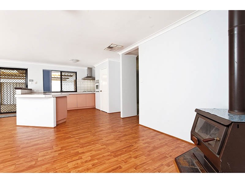 100 Forest Crescent, Thornlie WA 6108