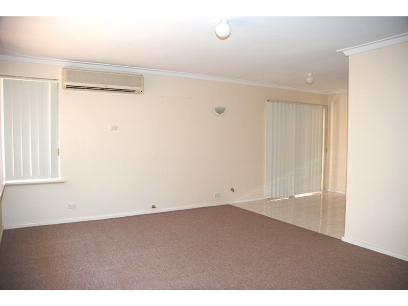 13B Hutchings Way, Kardinya WA 6163