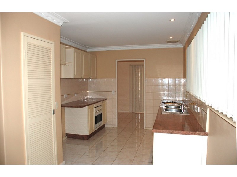 13B Hutchings Way, Kardinya WA 6163