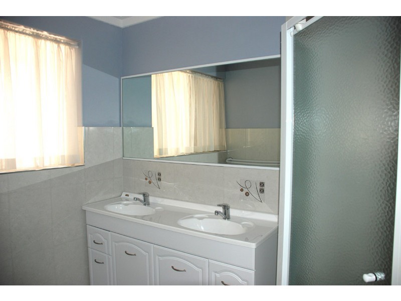 13B Hutchings Way, Kardinya WA 6163