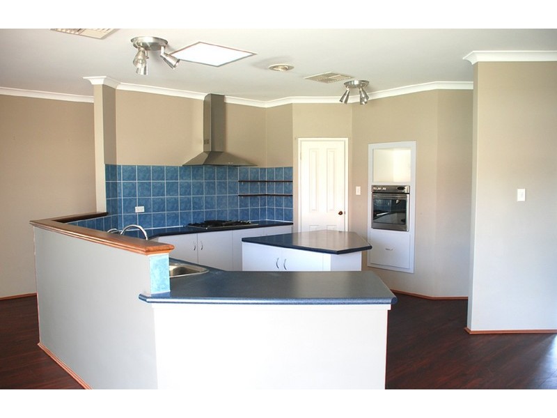 20 Bramdean Crescent, Canning Vale WA 6155