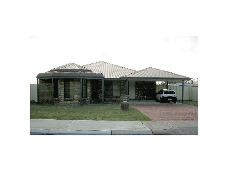 31 Baningan Avenue, Success WA 6164