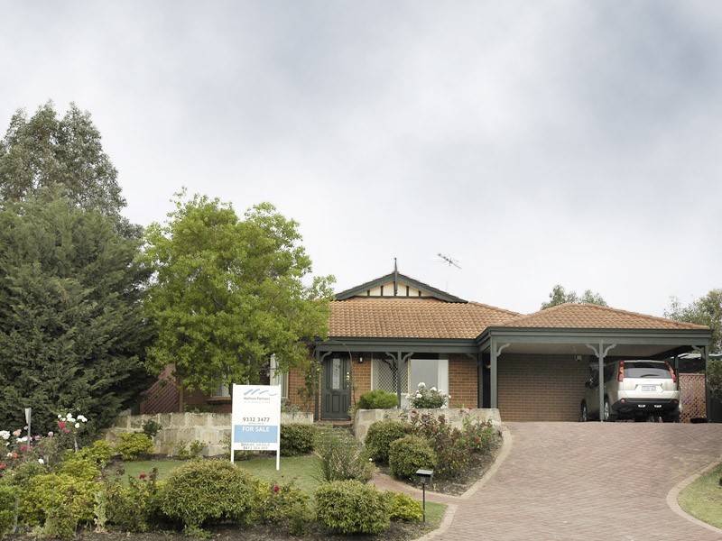 18 Aachen Crescent, Gwelup WA 6018