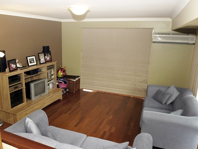 18 Aachen Crescent, Gwelup WA 6018