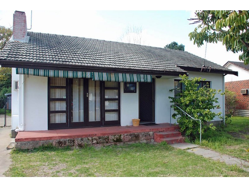 10 Hunt Street, Thornlie WA 6108