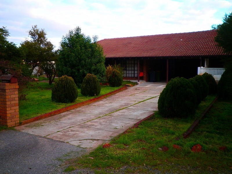 61 Eva Street, Maddington WA 6109