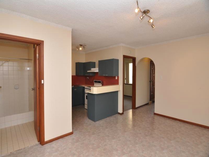 6/19 Freesia Way, Willetton WA 6155