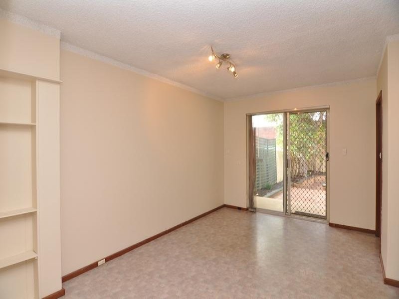 6/19 Freesia Way, Willetton WA 6155