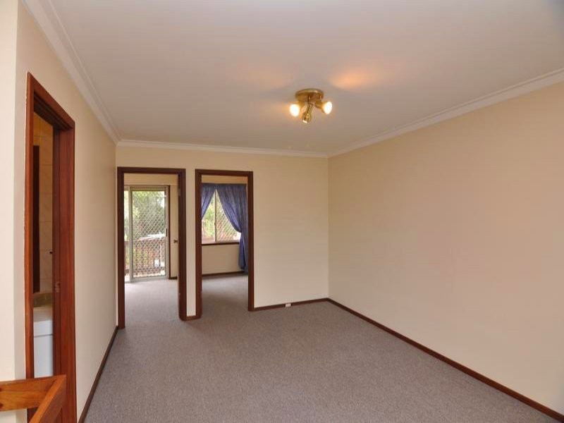 6/19 Freesia Way, Willetton WA 6155