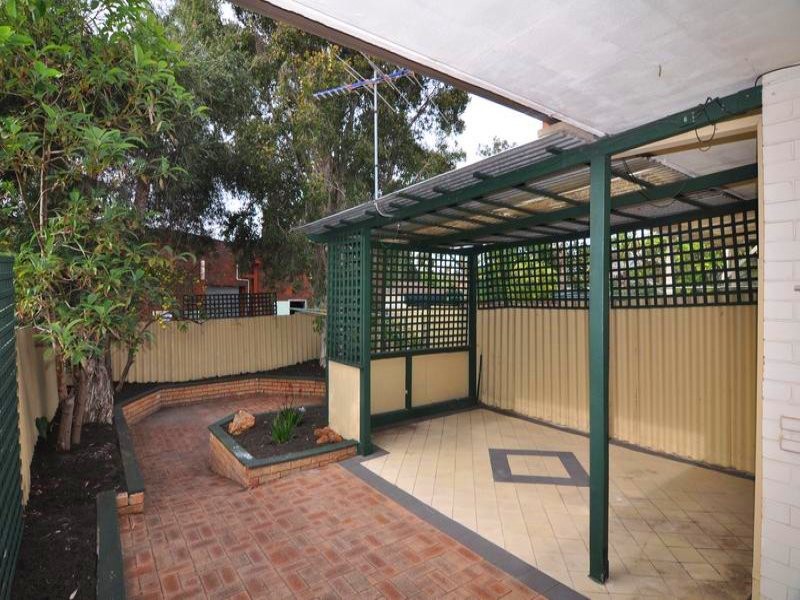 6/19 Freesia Way, Willetton WA 6155