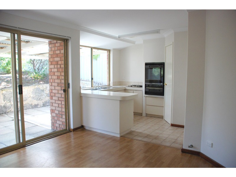 10 Farrington Road, Leeming WA 6149