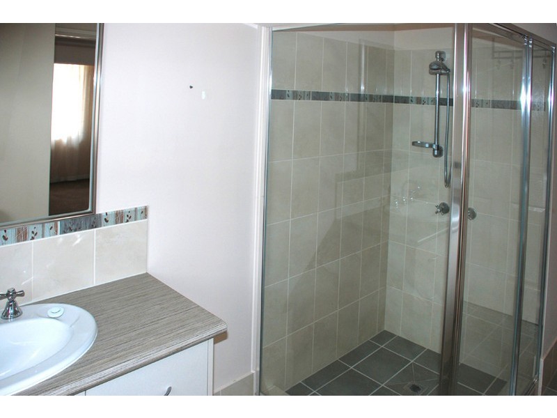 1/61 Canna Drive, Canning Vale WA 6155