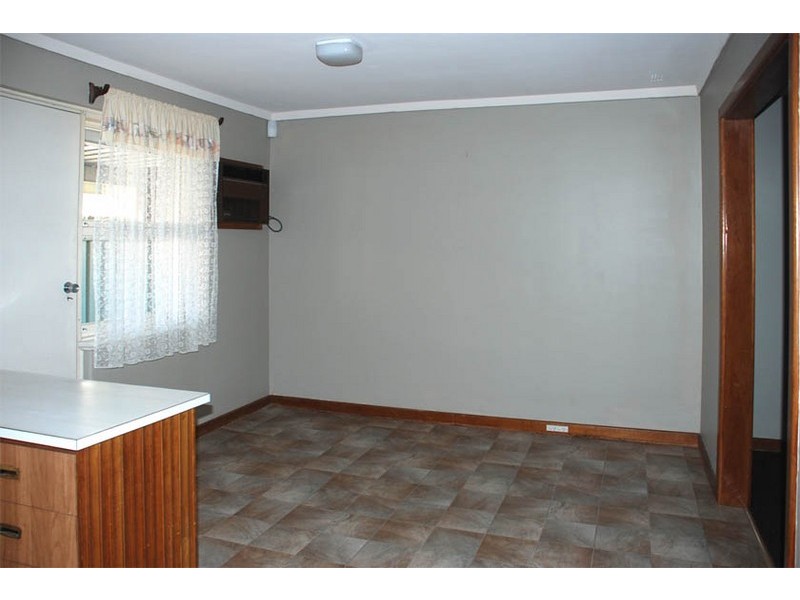 36 Tricourt Grove, Riverton WA 6148