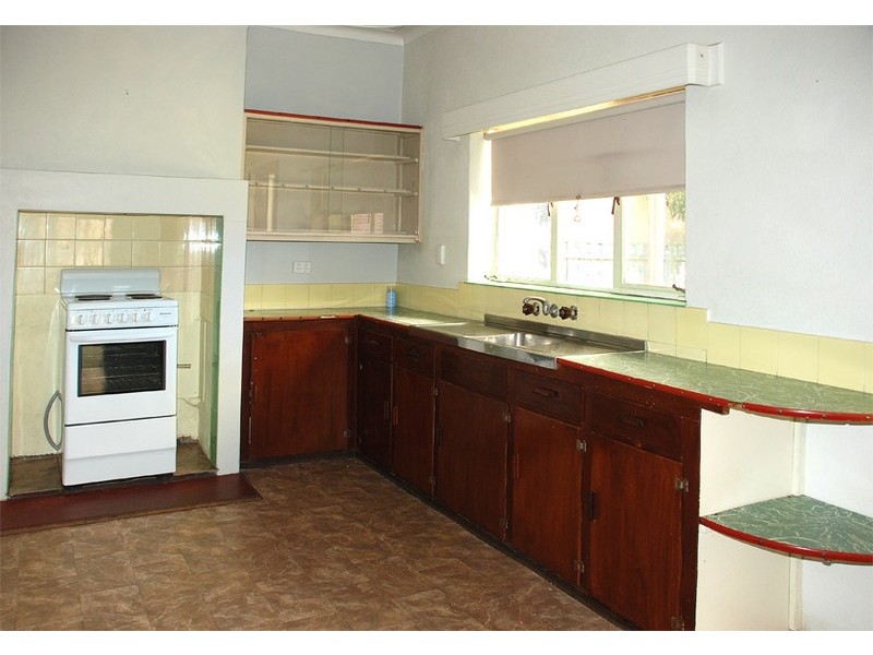 297 South Street, Hilton WA 6163