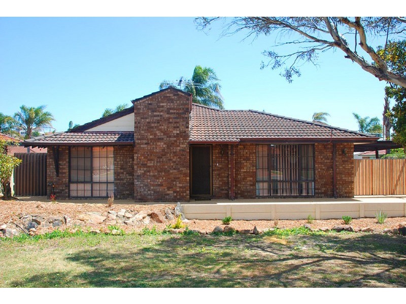 32 Garden Road, Spearwood WA 6163