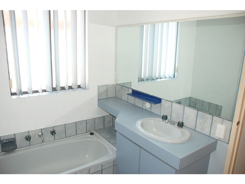 32 Garden Road, Spearwood WA 6163