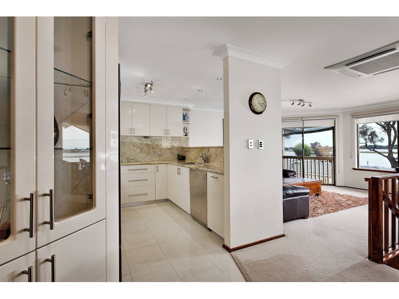 3/4 Soldiers Cove Terrace, Mandurah WA 6210