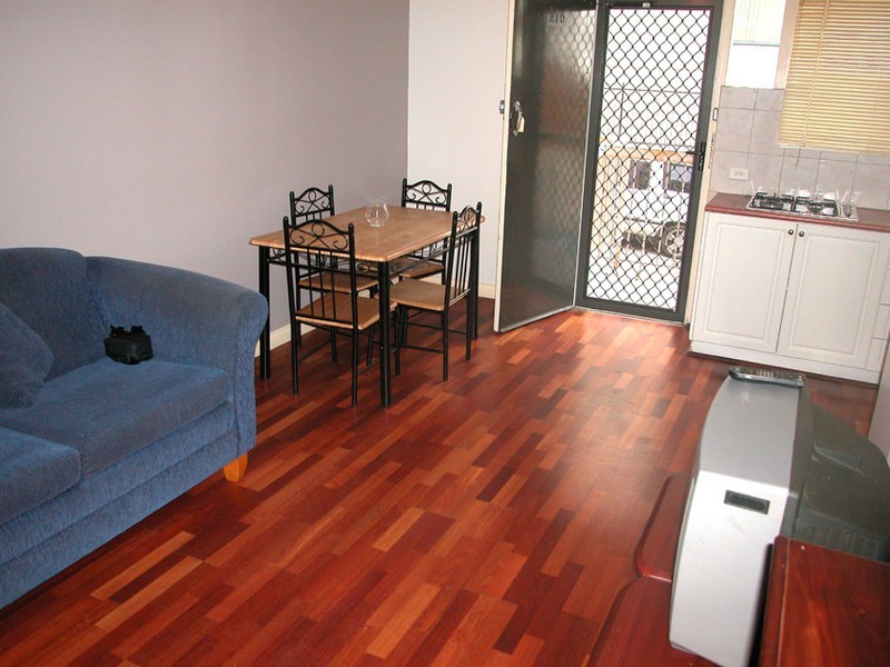 210/130 Mounts Bay Rd, Perth WA 6000