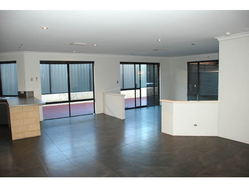 31 Tarradee Circuit, Thornlie WA 6108