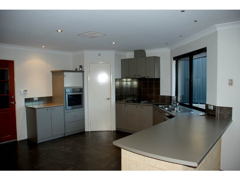 31 Tarradee Circuit, Thornlie WA 6108