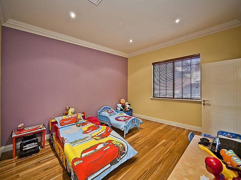 8b Onslow Street, South Perth WA 6151