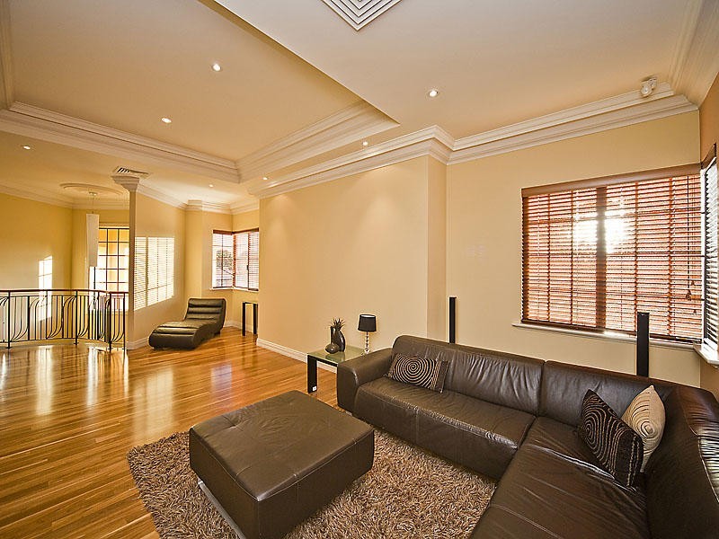 8b Onslow Street, South Perth WA 6151