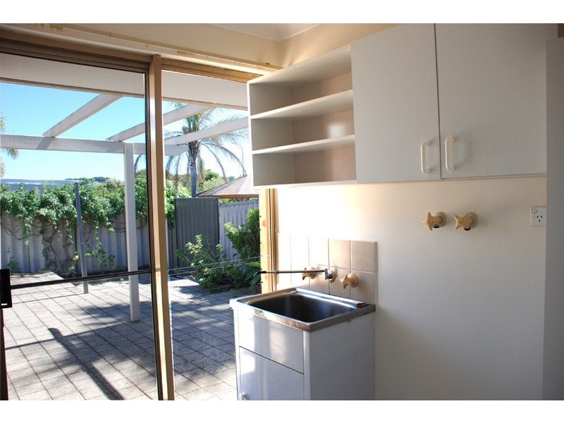 6 Kirk Road, Kardinya WA 6163