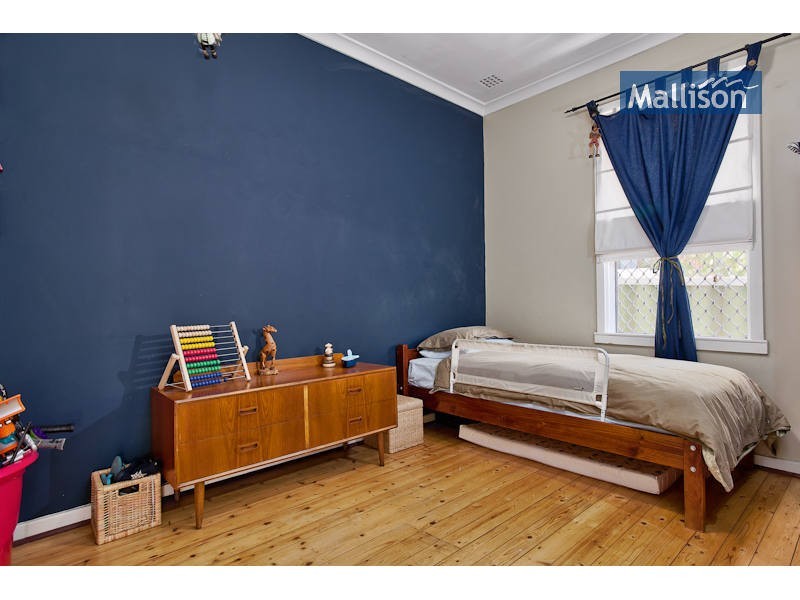 17a  Instone Street, Hilton WA 6163