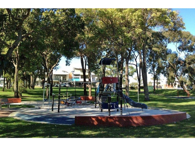 27 Alumni Terrace, Churchlands WA 6018