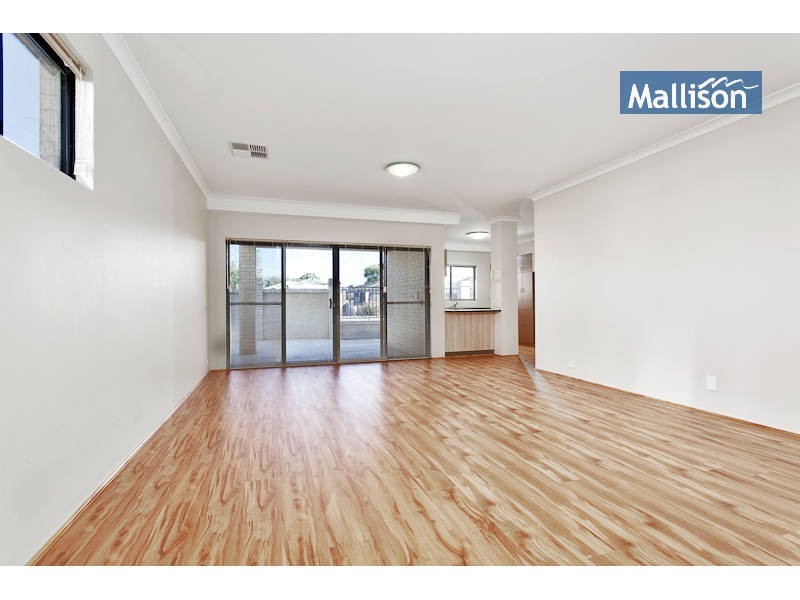 1/92  Parkin Street, Rockingham WA 6168