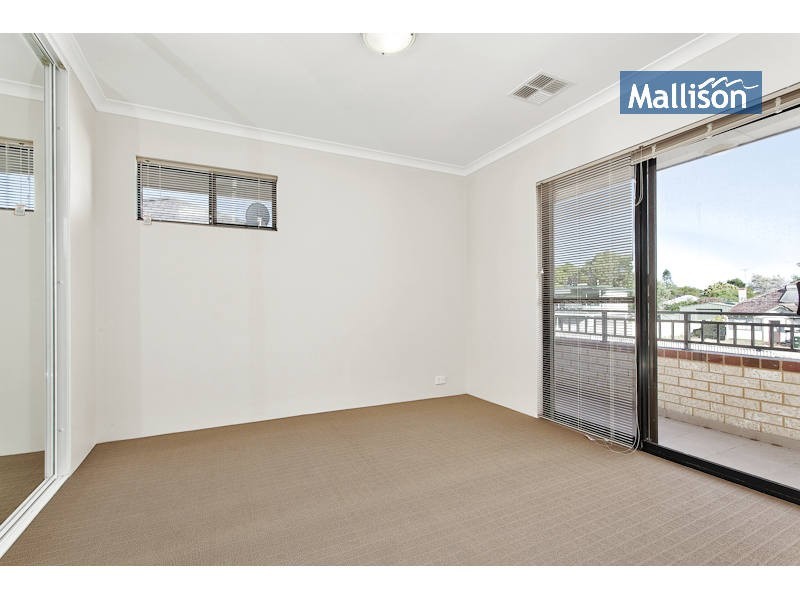1/92  Parkin Street, Rockingham WA 6168