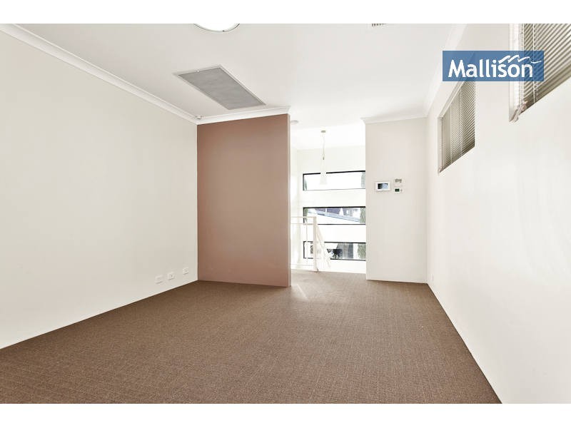 2/92  Parkin Street, Rockingham WA 6168