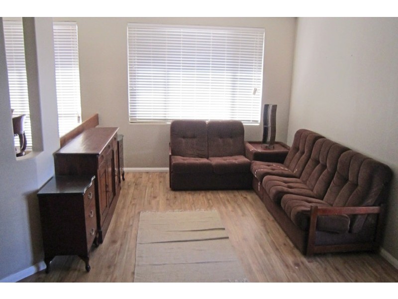 12 Heatherlea Parkway, Leeming WA 6149