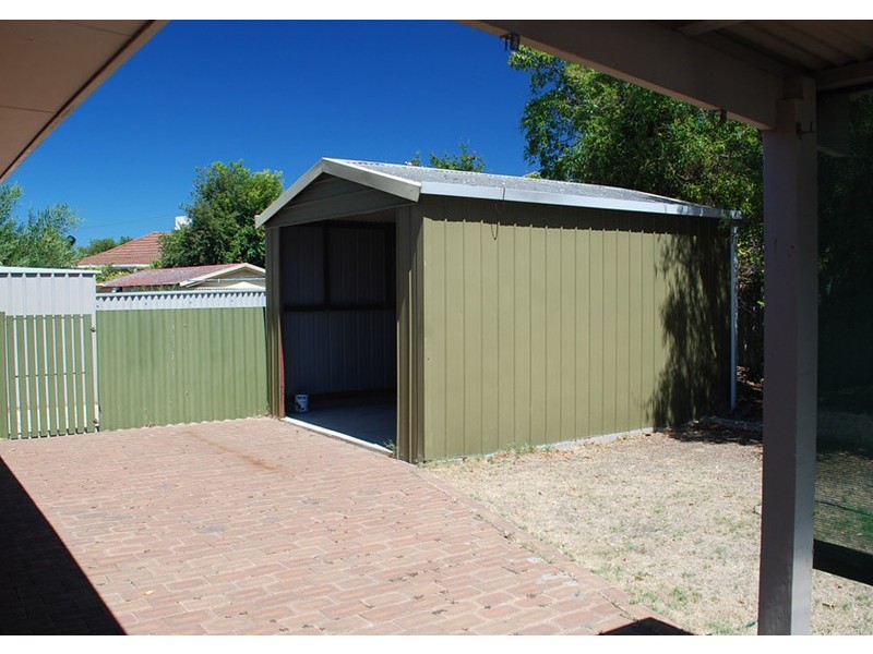 205 Riseley Street, Booragoon WA 6154