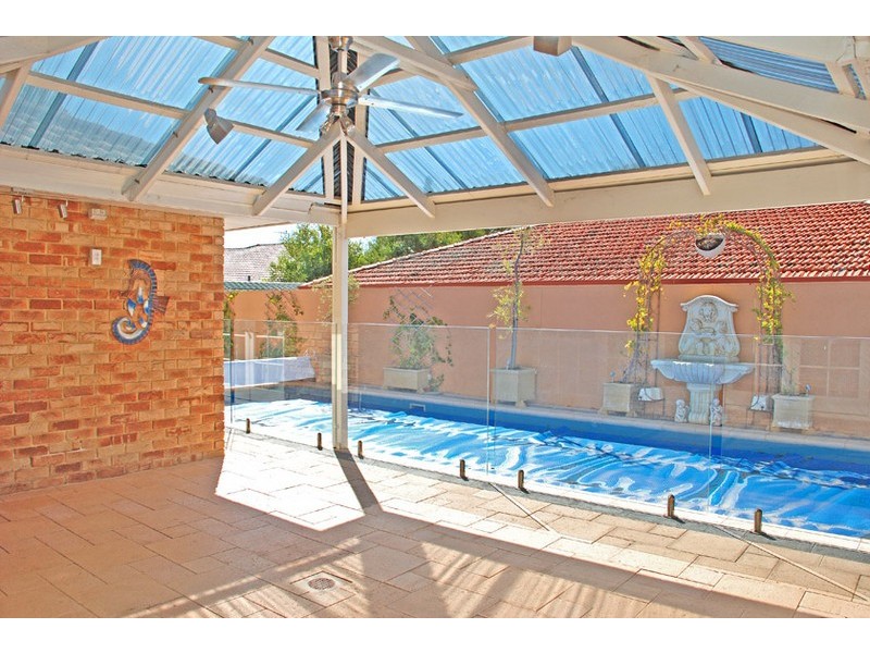 42 Hislop Road, Attadale WA 6156