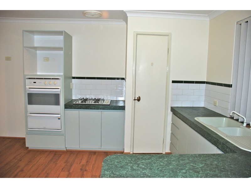 8 Veneta Circuit, Atwell WA 6164