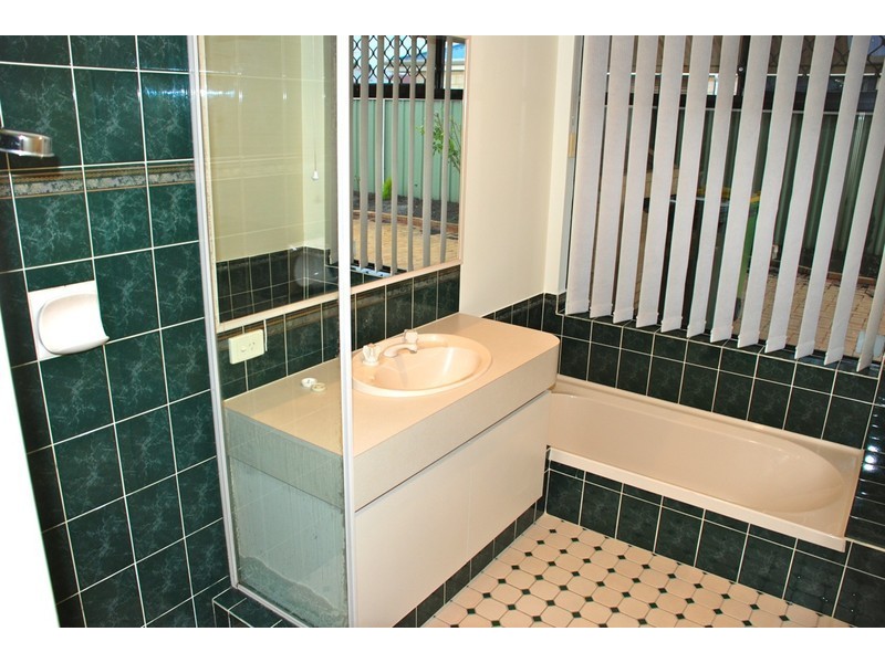 8 Veneta Circuit, Atwell WA 6164