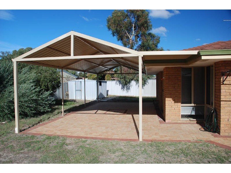 8 Durras Place, South Lake WA 6164