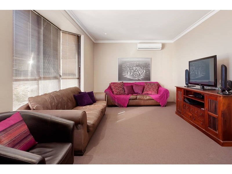 17 Clamp Court, Bibra Lake WA 6163