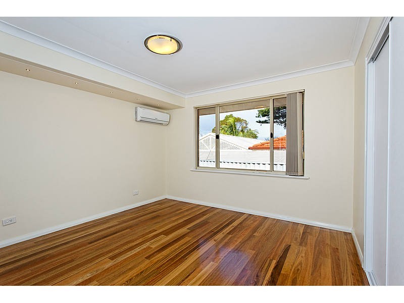 9/104 Forrest Road, Hamilton Hill WA 6163