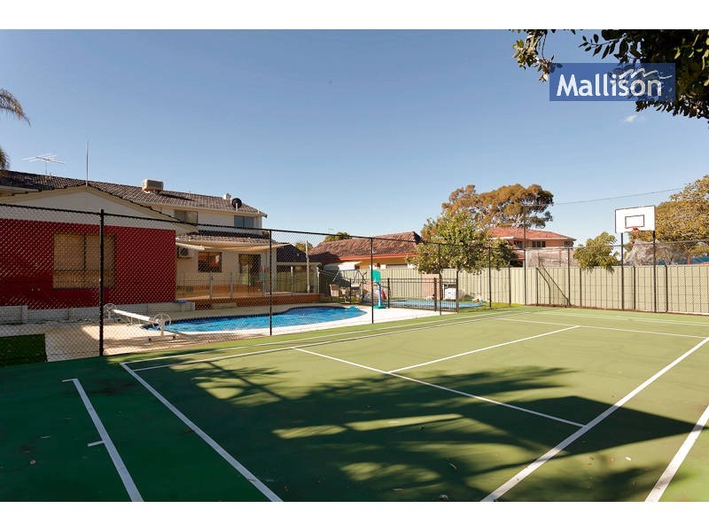 8 Studley Road, Attadale WA 6156