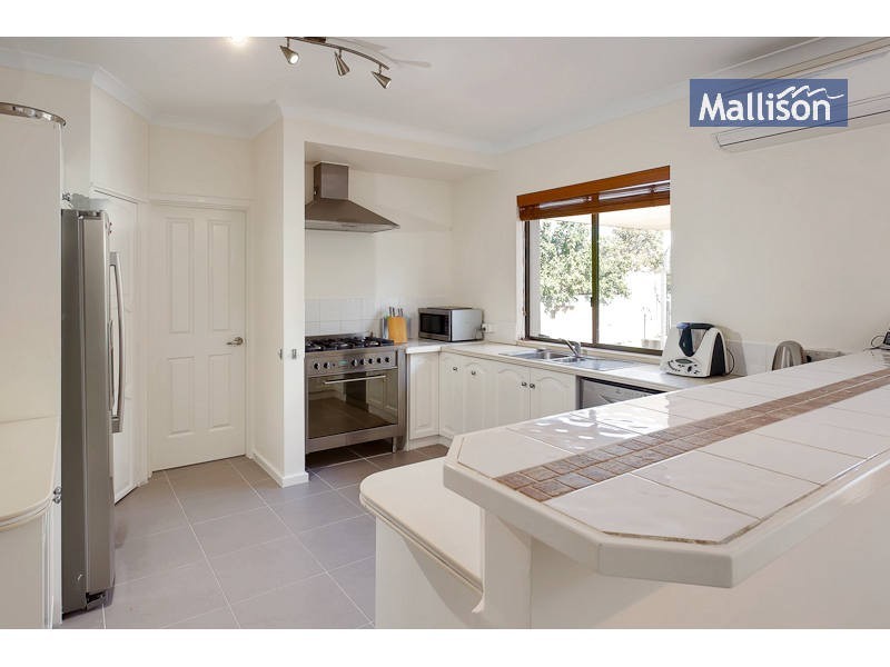 8 Studley Road, Attadale WA 6156