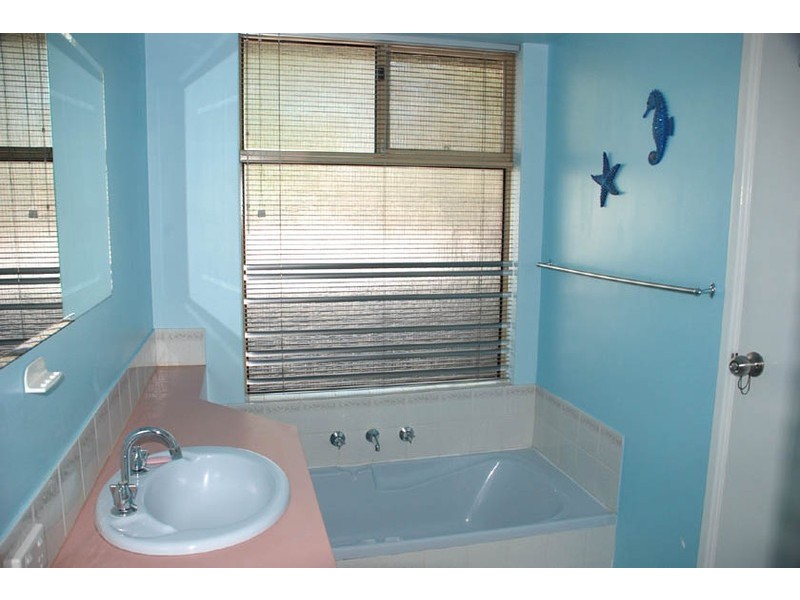 8 Durras Place, South Lake WA 6164