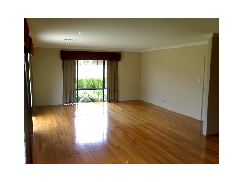 9 Chicago Street, Southern River WA 6110