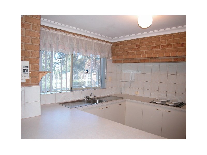 17 Pioneer Drive, Yangebup WA 6164