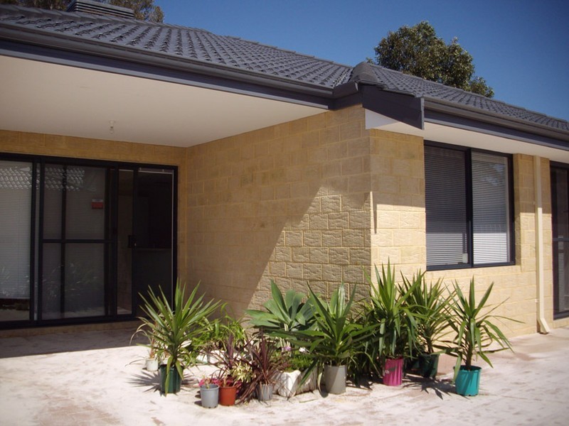 2 Tavistock Crescent, Lynwood WA 6147