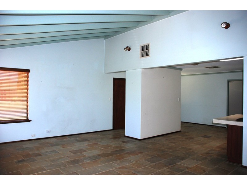 26 McBeth Way, Kardinya WA 6163