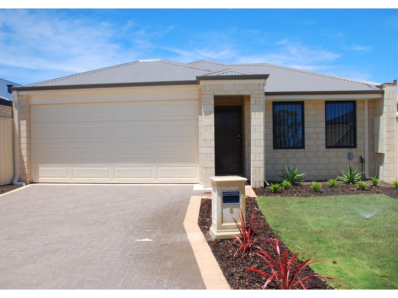 6 Kupu Gate, Success WA 6164