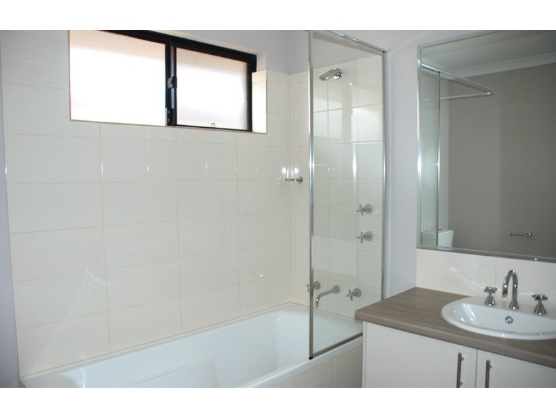 6 Kupu Gate, Success WA 6164